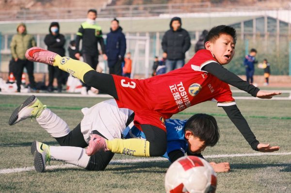 国家允许的配资平台2025 青岛：足球贺岁启新程